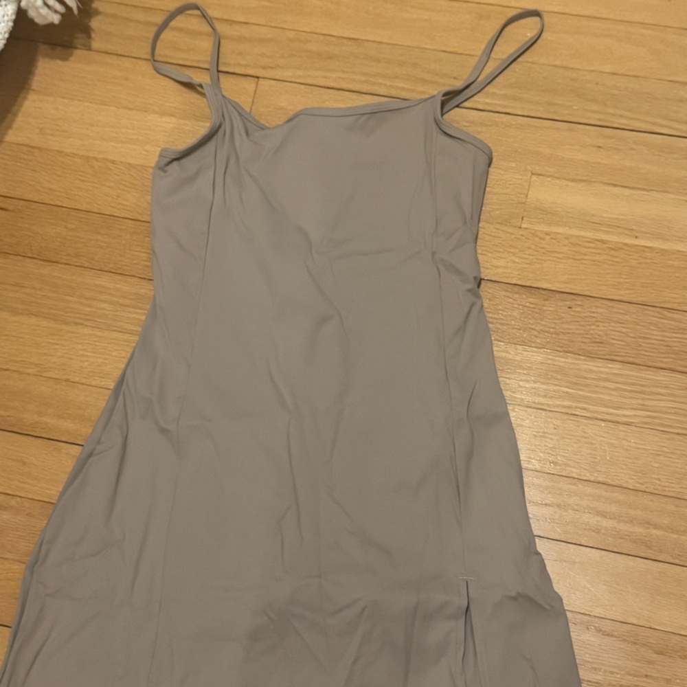 NWT Qinsen tennis dress